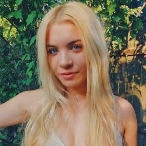 Meet your Posher, Missy